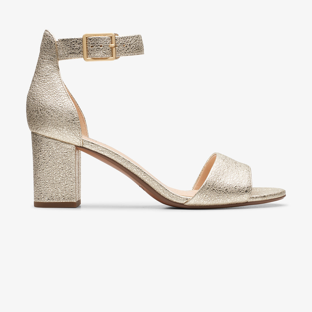 Womens Deva Mae