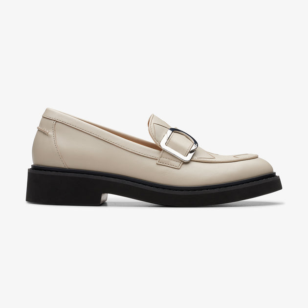 Shop Loafer Shoes for Women Online in Dubai, UAE | Clarks